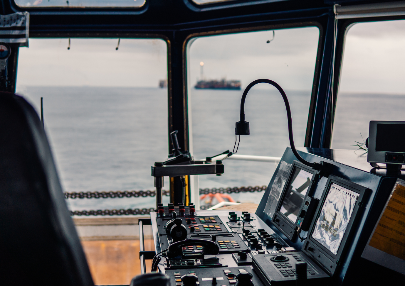 perawatan radio kapal