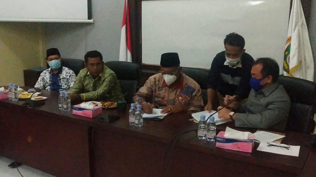 Penandatanganan Dokumen KUA PPAS Tahun Anggaran 2021