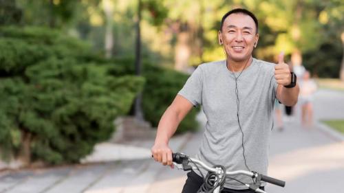 medium-shot-man-with-bicycle